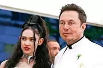 Ex-vrouw Grimes smeekt Elon Musk te praten over ’medische crisis’ kind